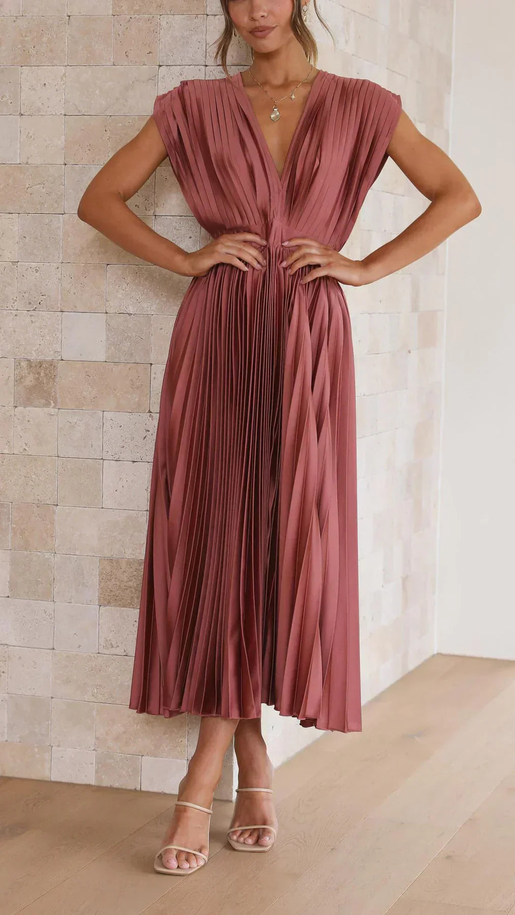 Leni - Elegantes Sexy Plissee-Kleid